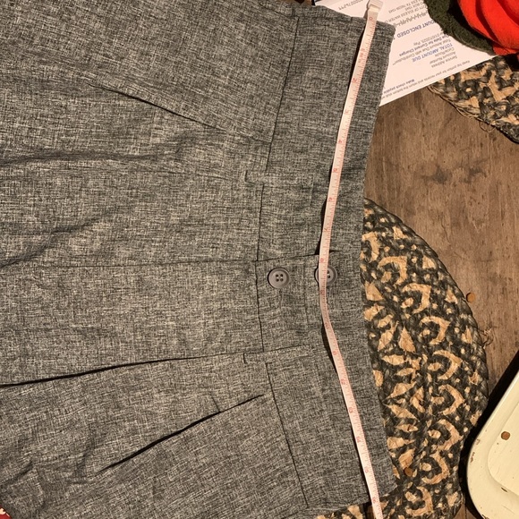 Brand new Women’s large SHEIN dress pants with front pleats. New belt included - Picture 10 of 10